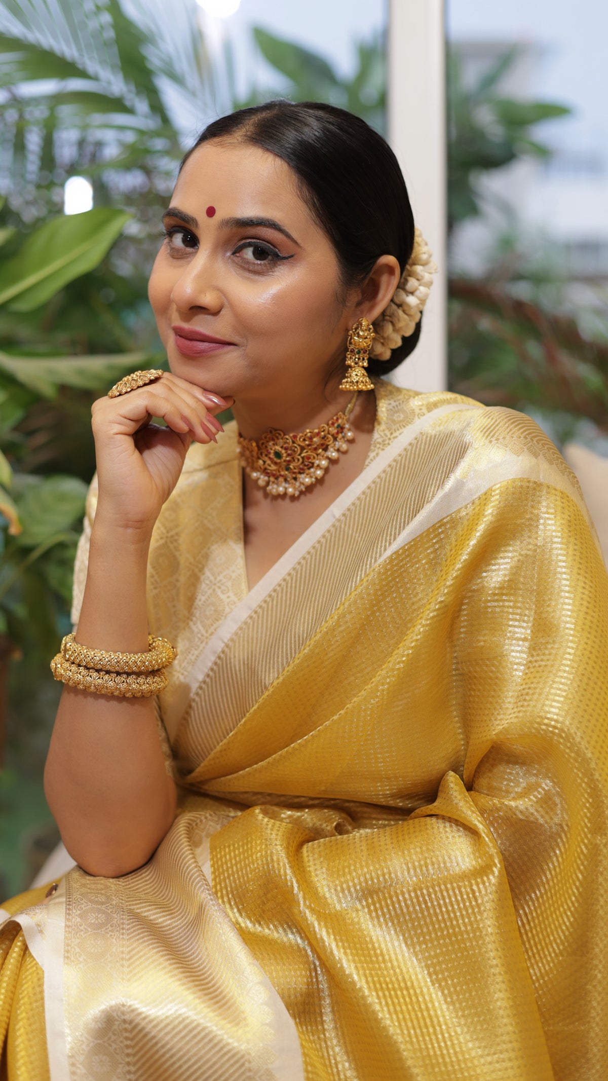 Exclusive Banarasi Glass Tissue Gold Zari Soft Silk Saree | Festive Special