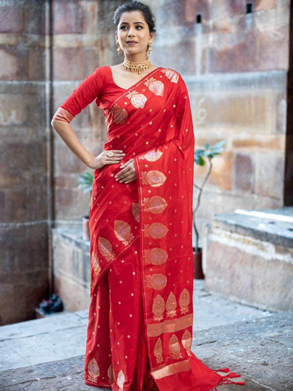 Sacrlet Red Alfi Motif Banarasi Zari Border Saree And Pallu