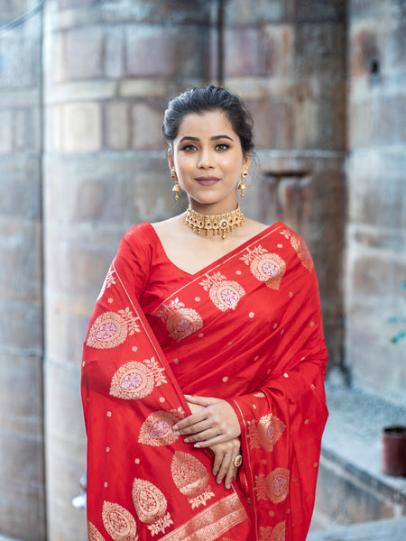 Sacrlet Red Alfi Motif Banarasi Zari Border Saree And Pallu