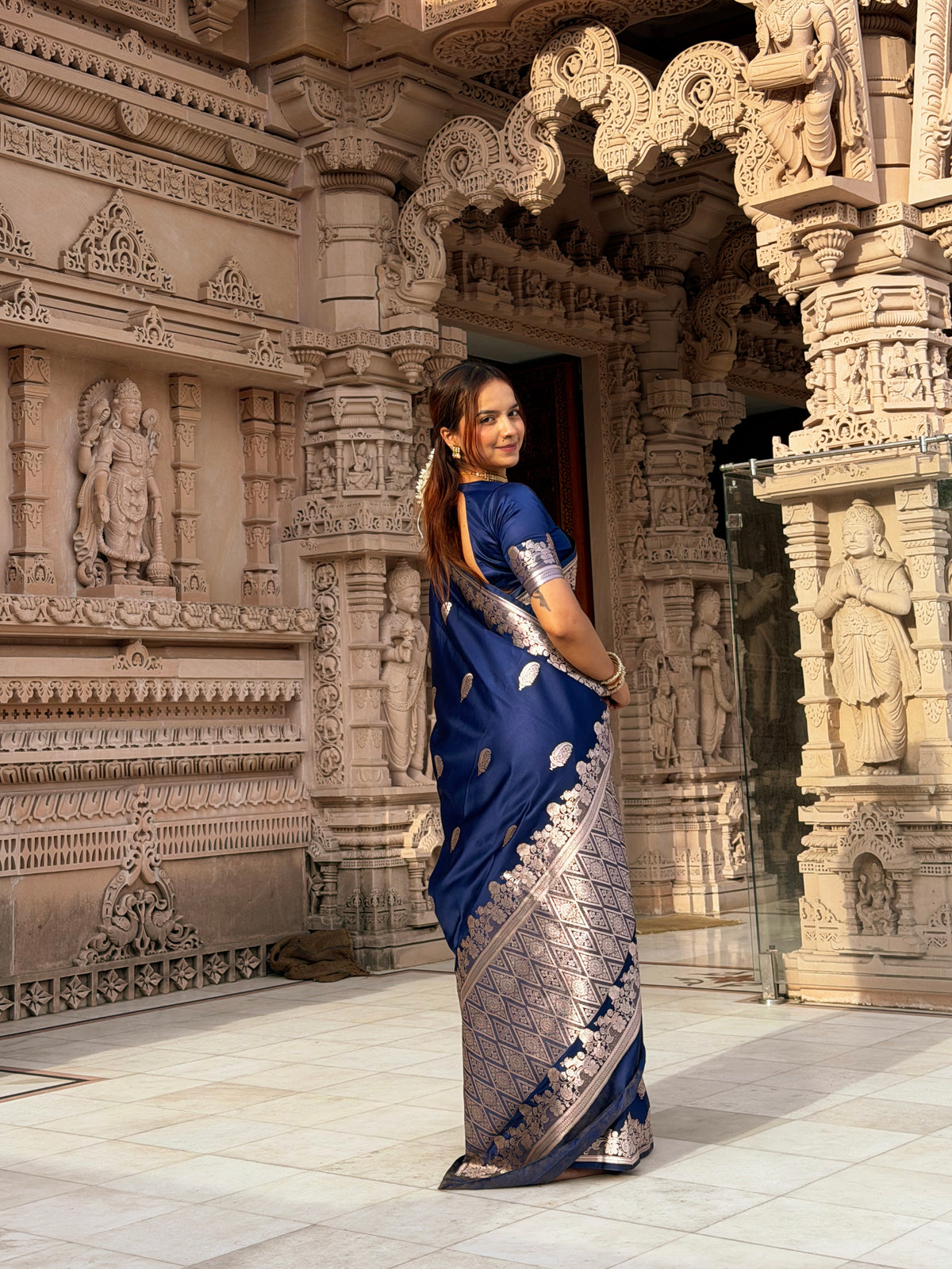 Navy Blue Mughal Buti Banarasi Mashru Silk Saree