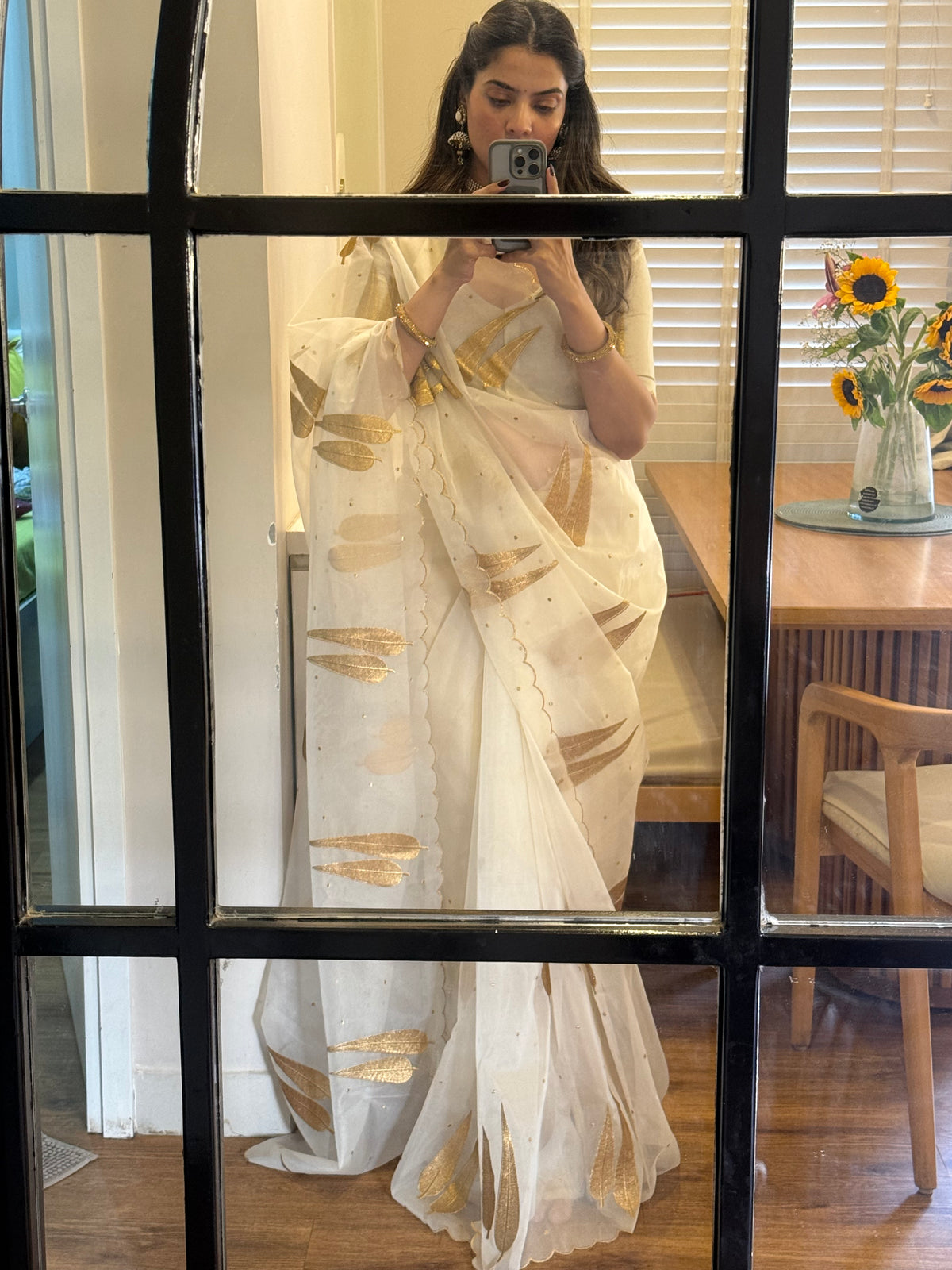 Ivory Sunehri Patti Zari Work Saree with Scalloped Border
