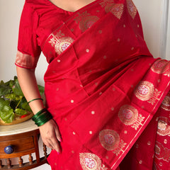 Sacrlet Red Alfi Motif Banarasi Zari Border Saree And Pallu