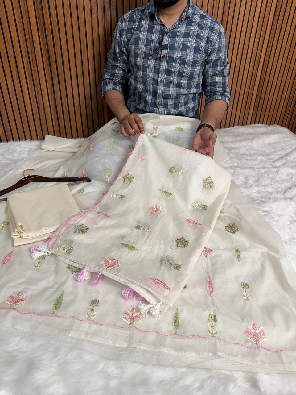 Mehr Mul Chanderi Suit Un-stitched – Blush Meadow