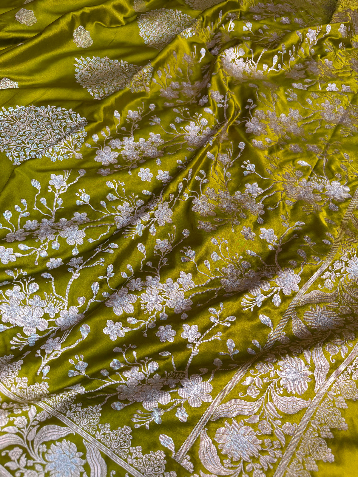 Olive Green Rangmahal Sona-Rupa Banarasi Mashru Silk Saree