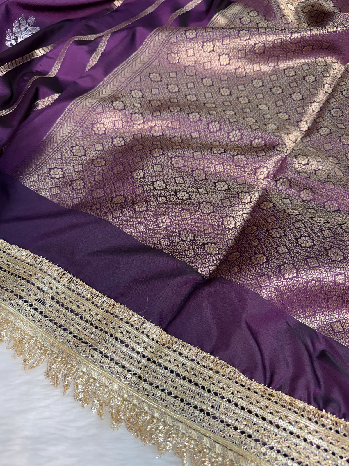 Mulberry Wine Shahi Nazakat Banarasi Soft Silk Saree