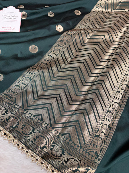 Bottle Green Chand Tara Soft Semi Katan Silk Banarasi Saree