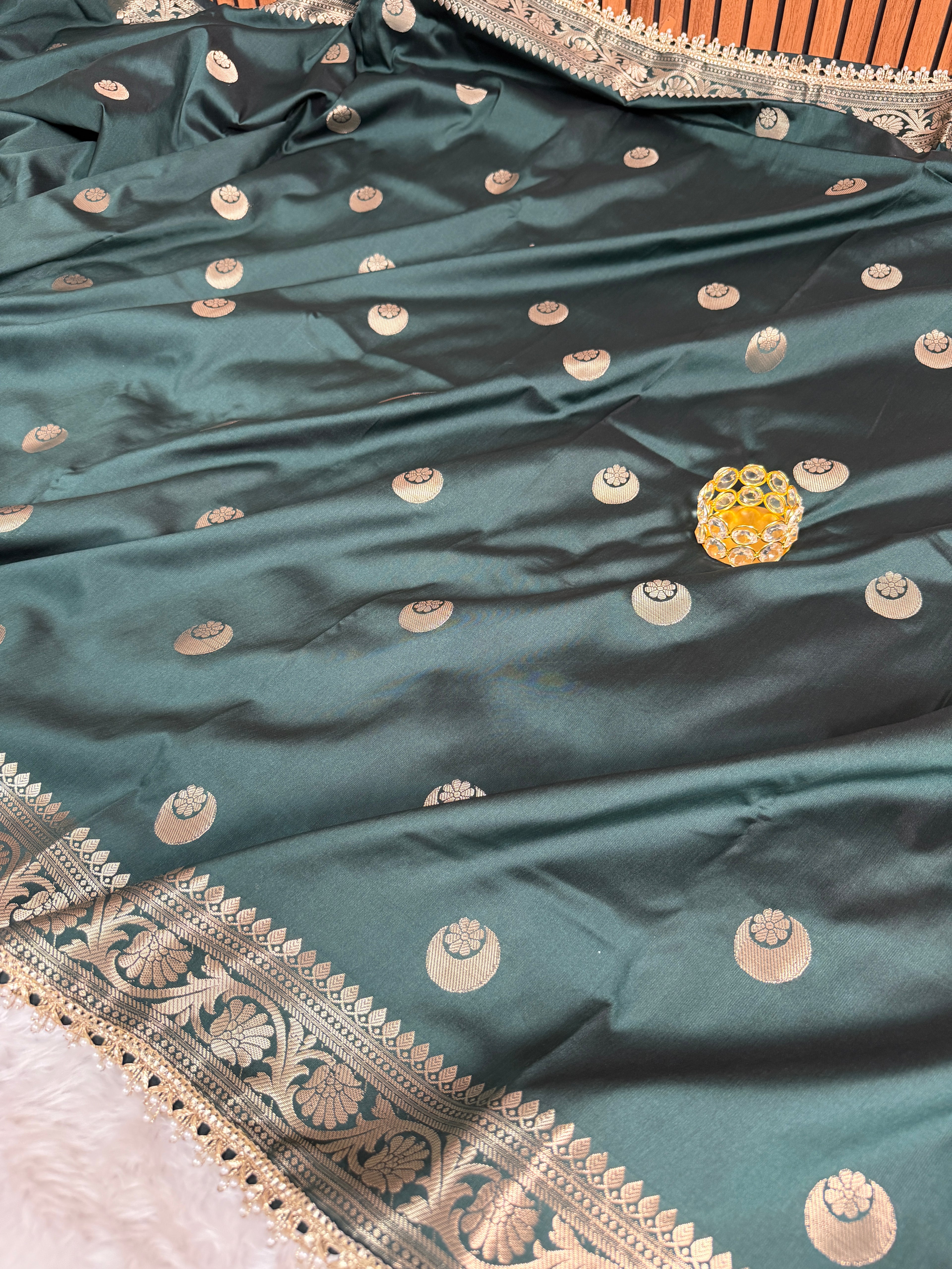 Bottle Green Chand Tara Soft Semi Katan Silk Banarasi Saree