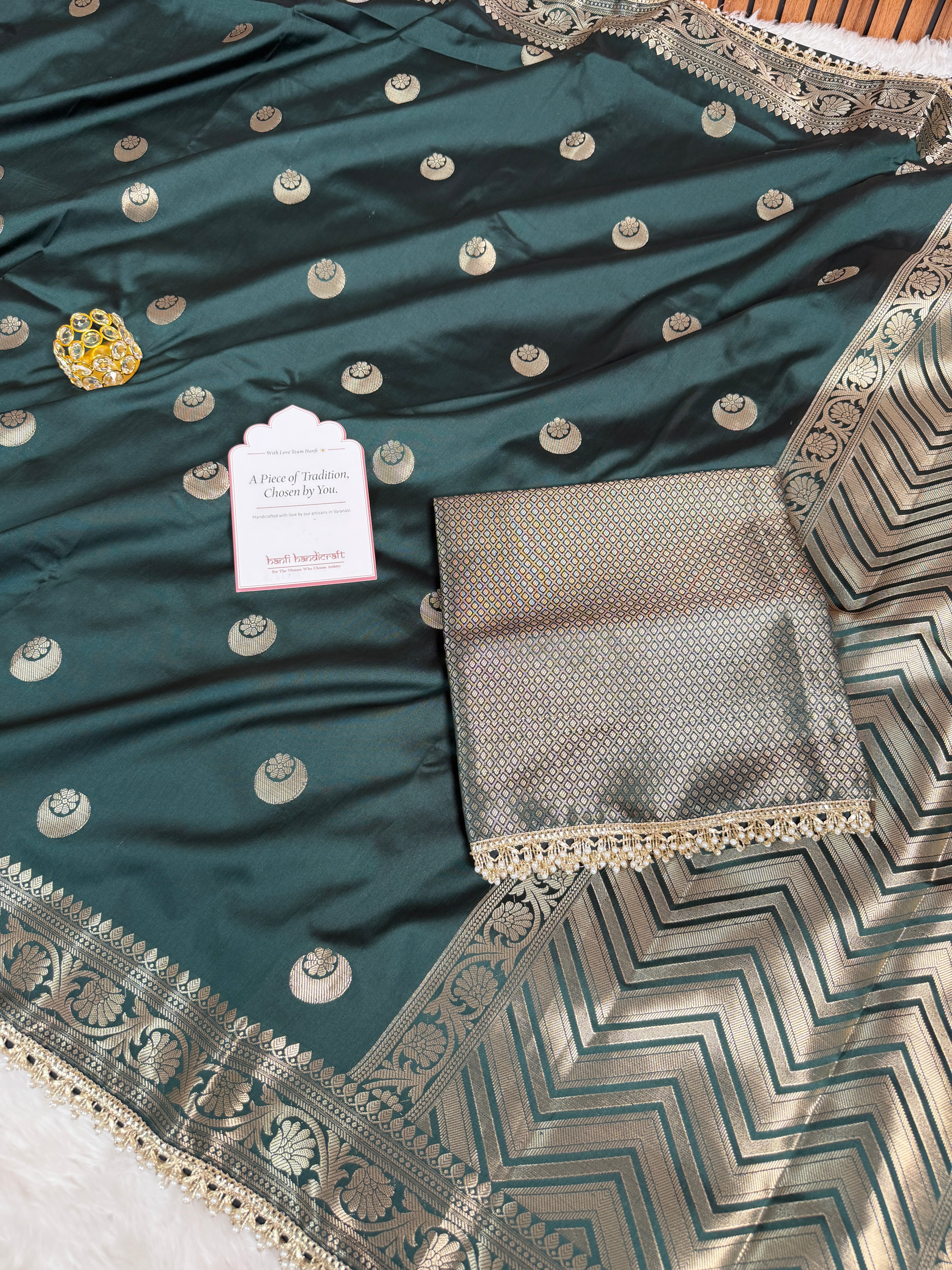 Bottle Green Chand Tara Soft Semi Katan Silk Banarasi Saree
