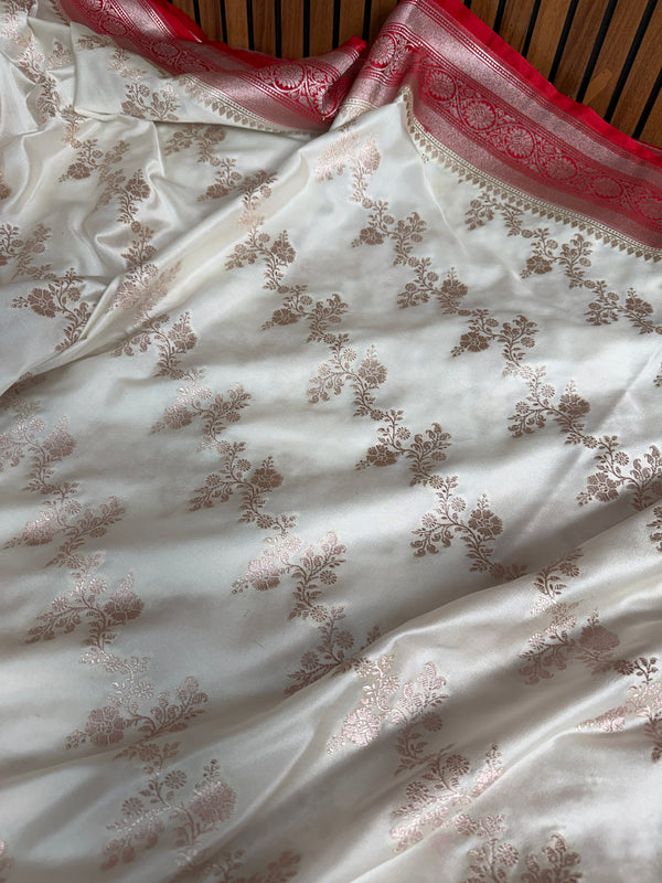 Ivory-Red Banarasi Mashru Silk Saree – Aada Pattern