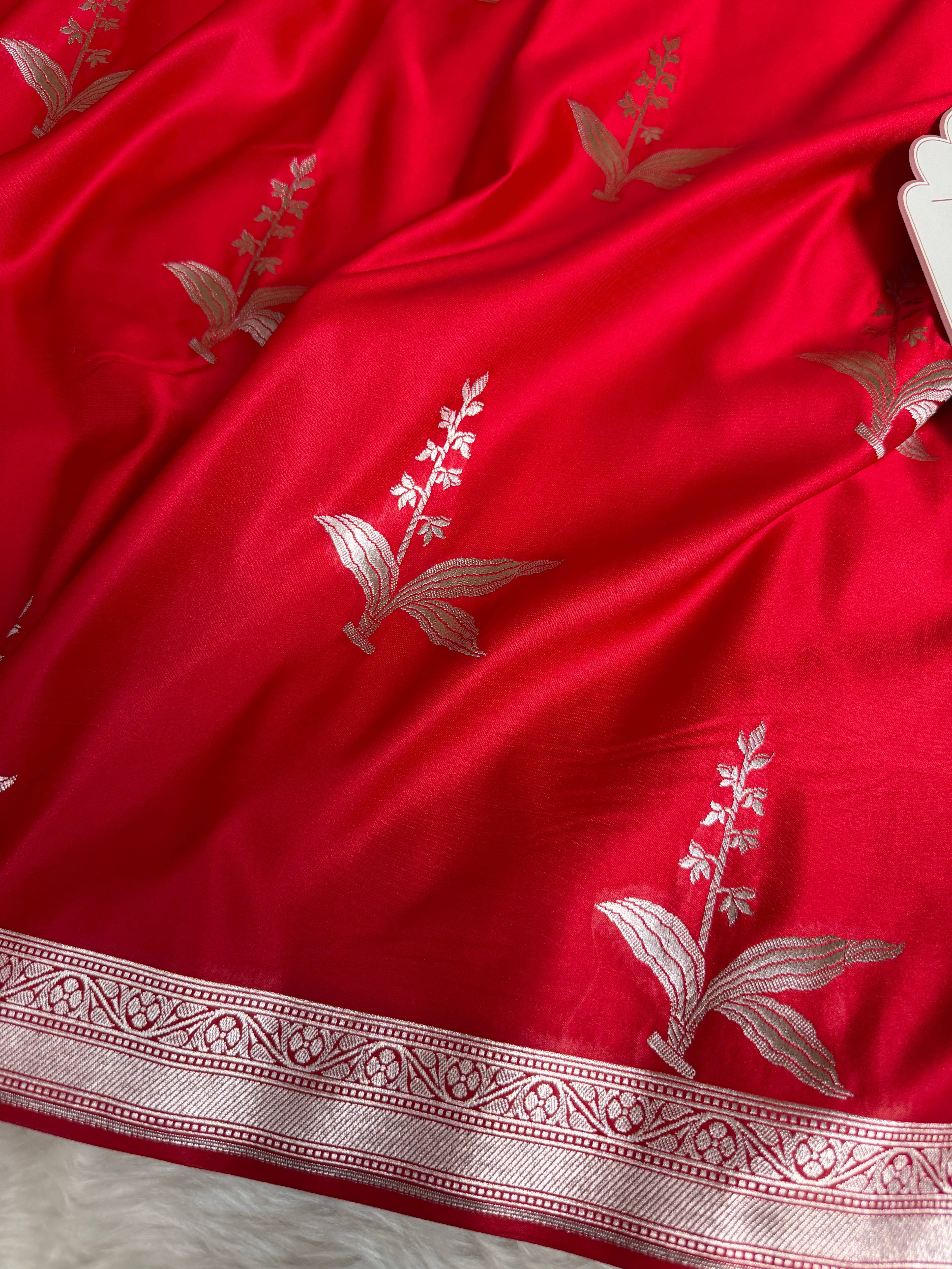 Royal Red Kanak Baali Banarasi Mashru Silk Saree