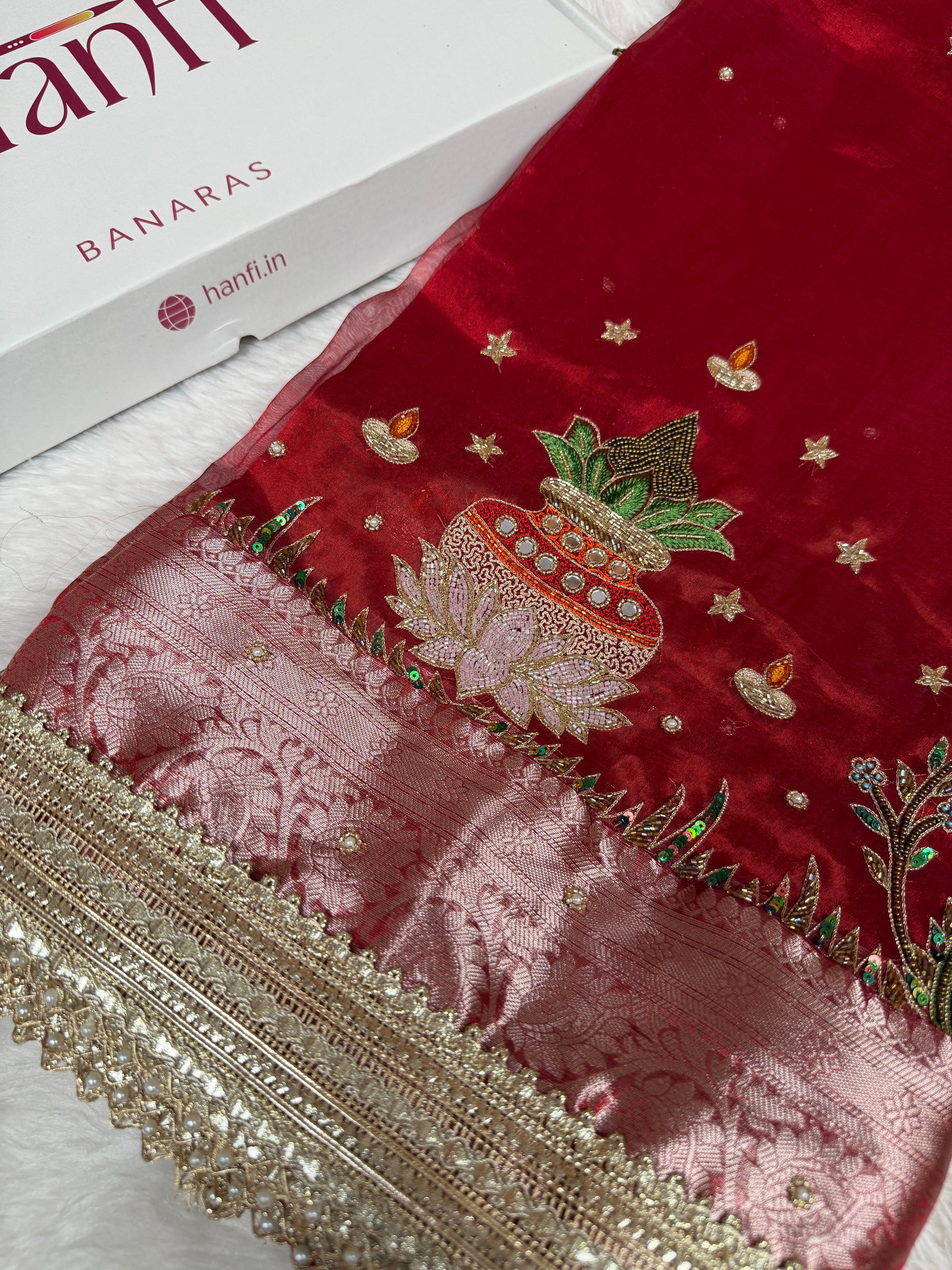 Sindoor Red Shubh Mangal Kalash Pure Tissue Silk Saree