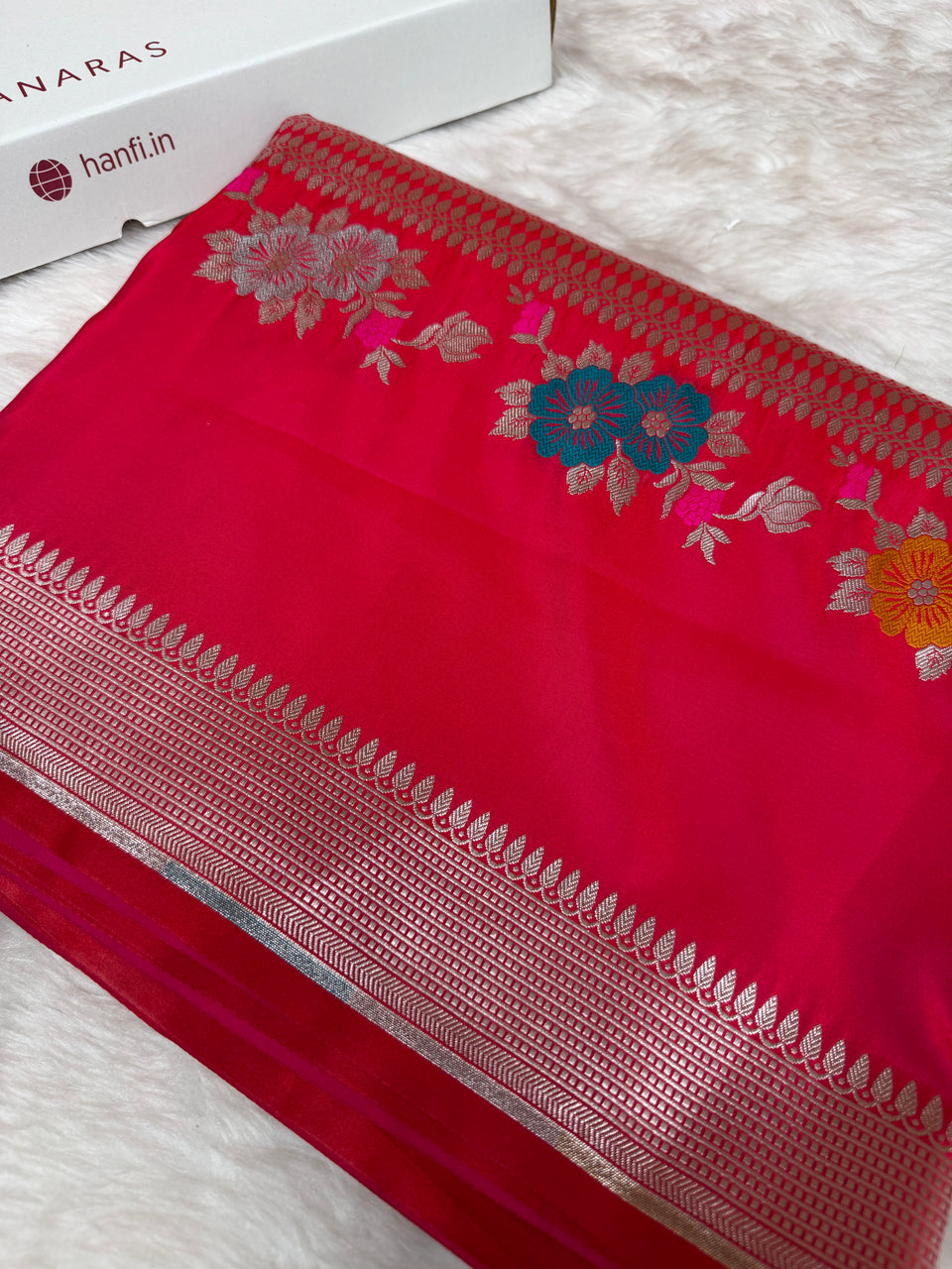 Rani Red Tilfi Gulband Banarasi Mashru Silk Saree