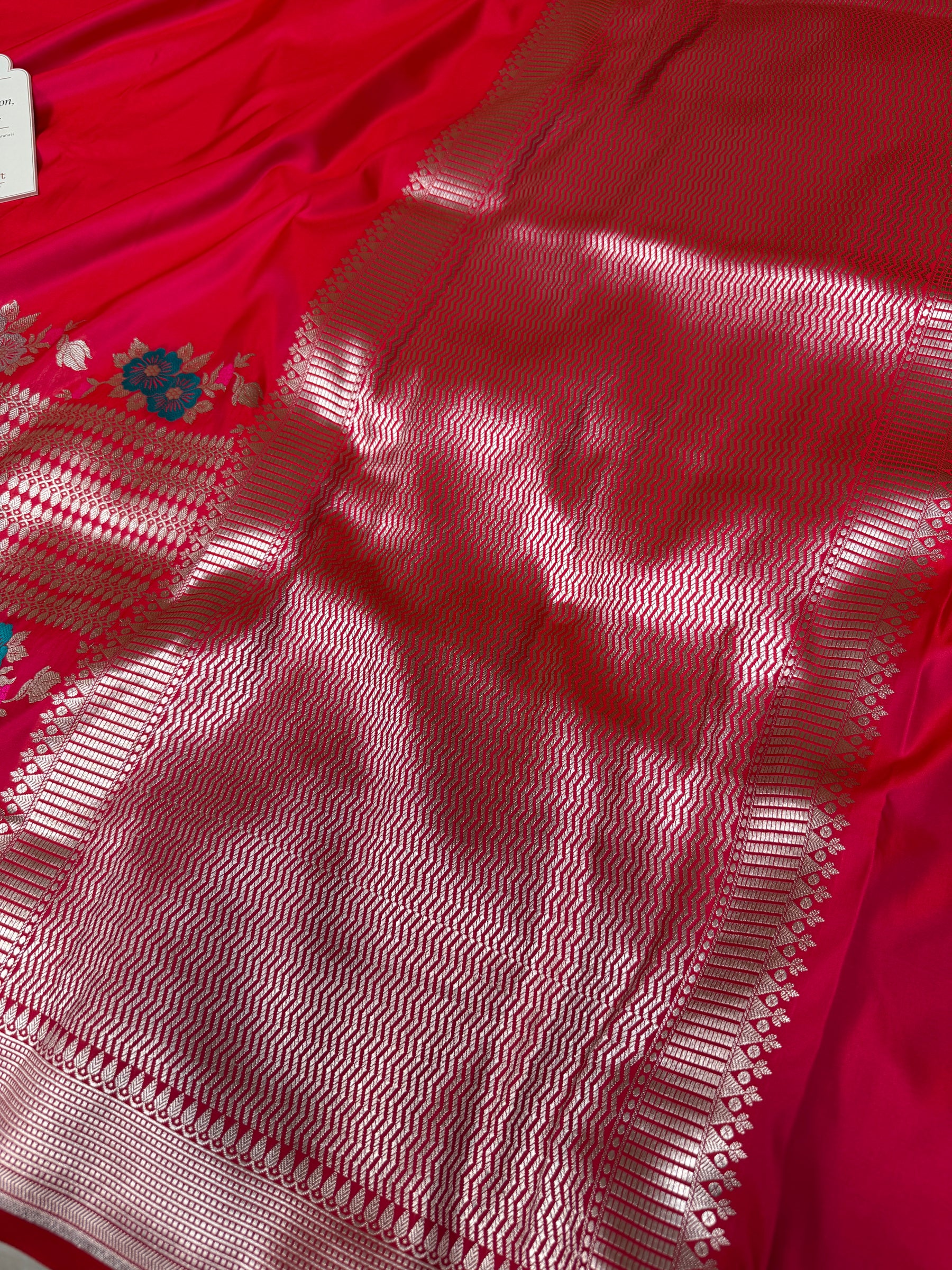 Rani Red Tilfi Gulband Banarasi Mashru Silk Saree