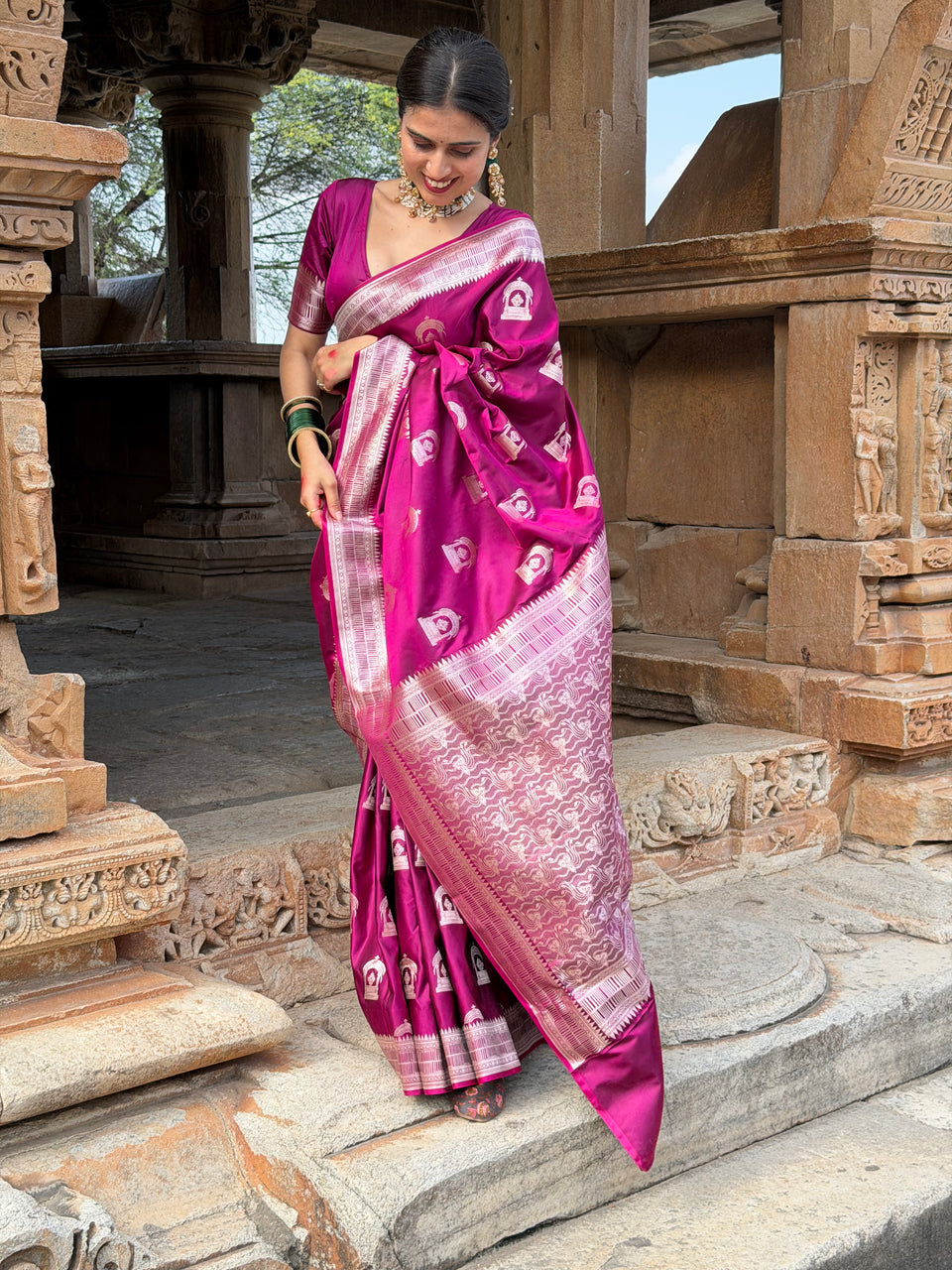 Rani Magenta Mehraab Banarasi Mashru Silk Saree