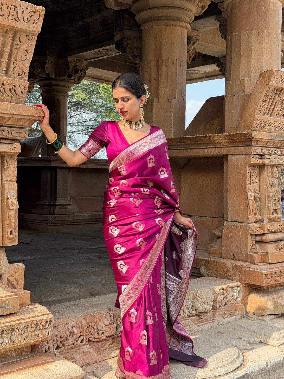 Rani Magenta Mehraab Banarasi Mashru Silk Saree