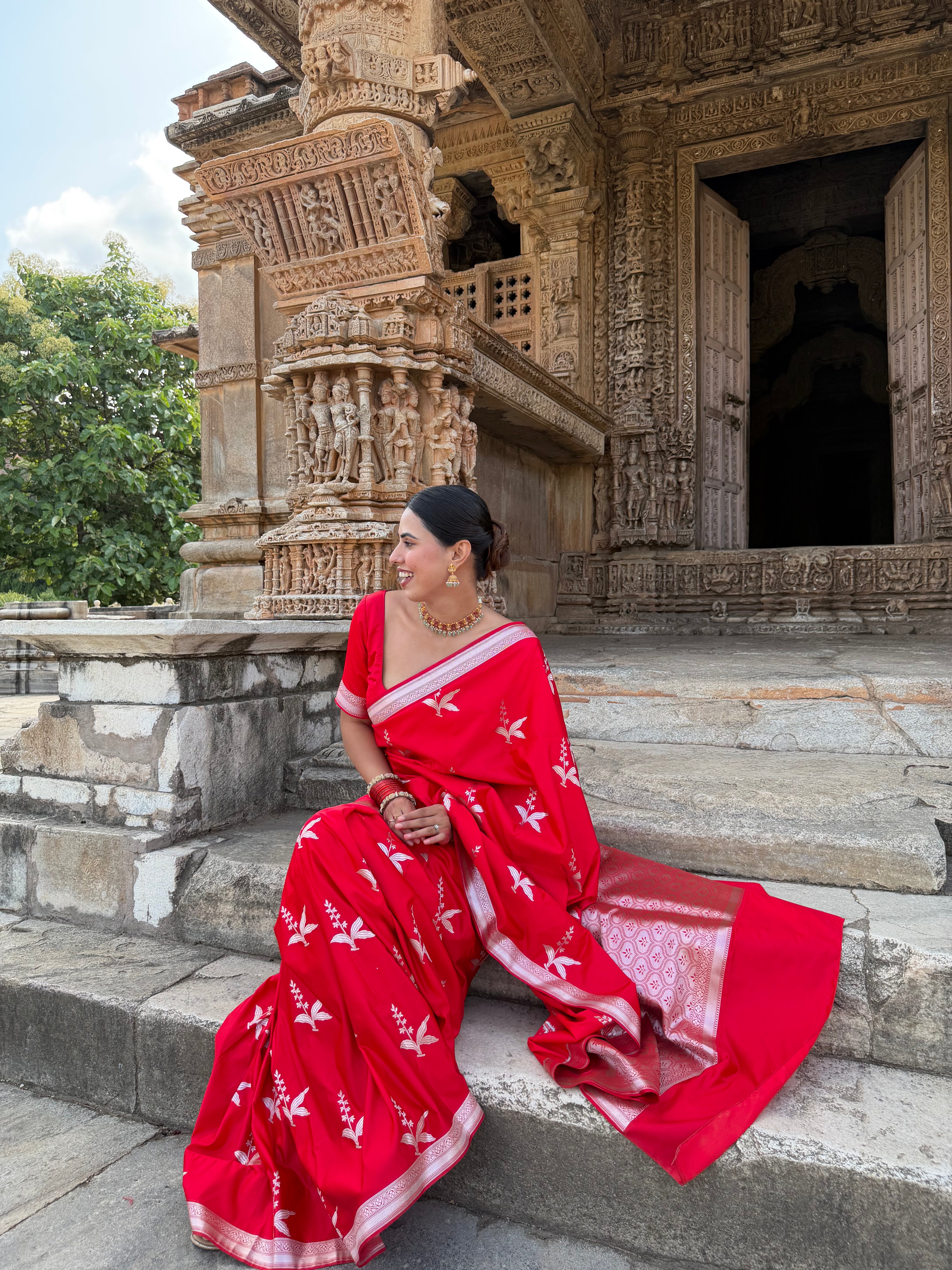 Royal Red Kanak Baali Banarasi Mashru Silk Saree