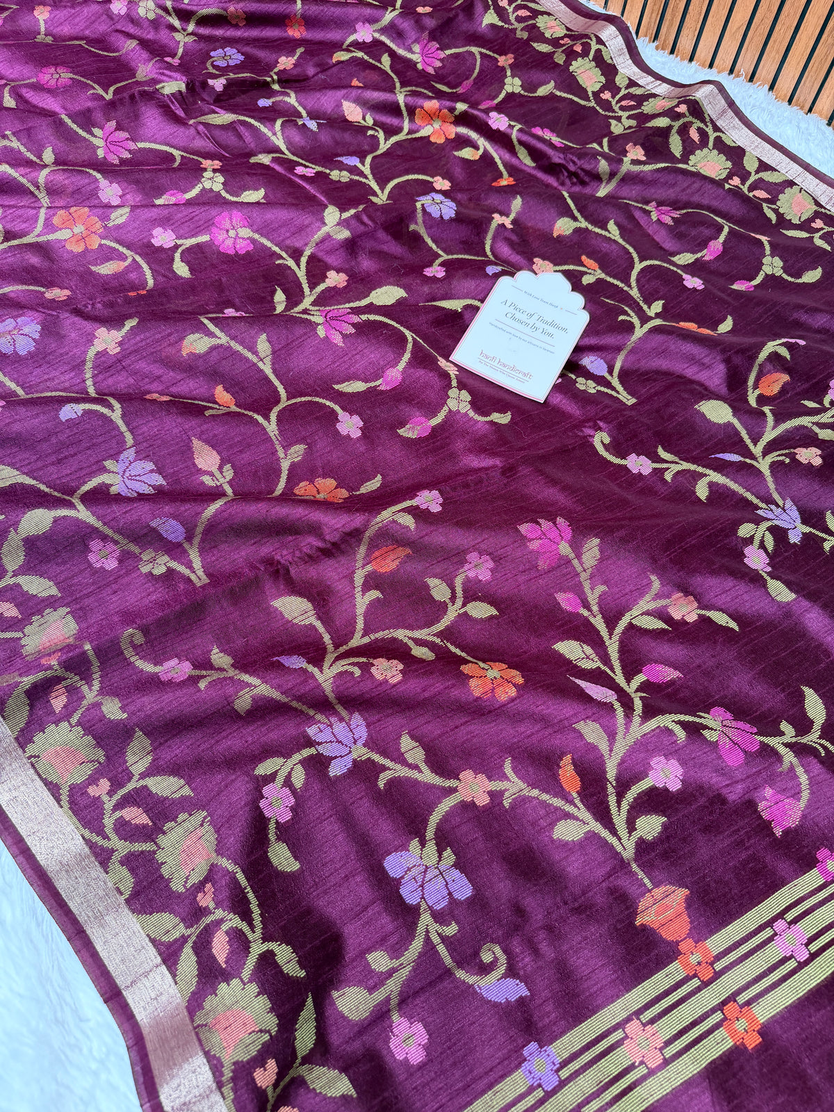 Magenta Wine Designer Jamdani Pattern Silk Linen Saree