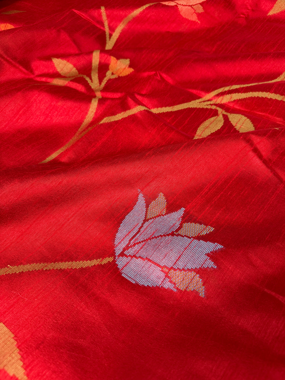 Ruby Red Designer Jamdani Pattern Silk Linen Saree
