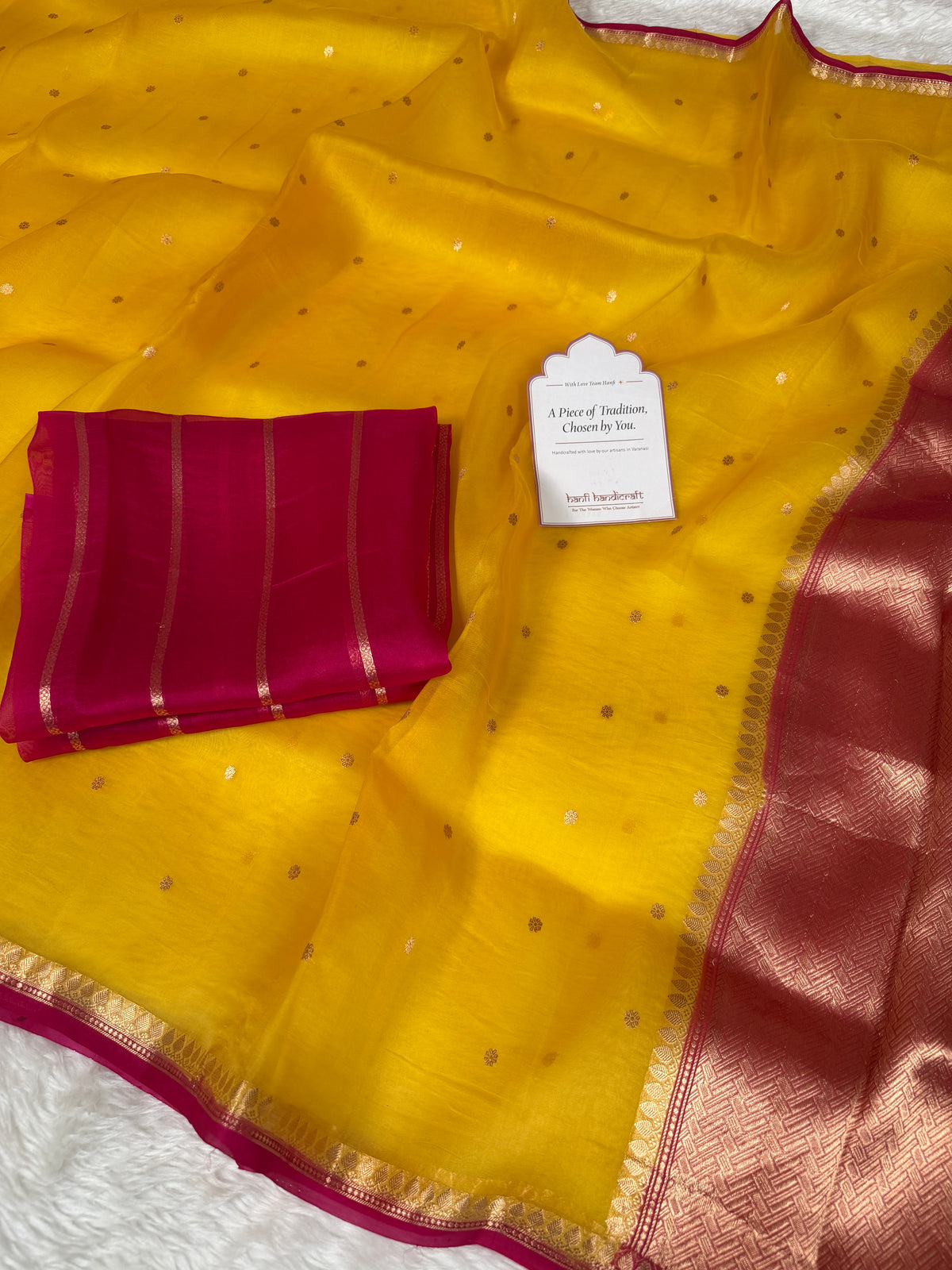 Banarasi Kadwa Weave Pure Kora Organza Handloom Saree - Gold Rani