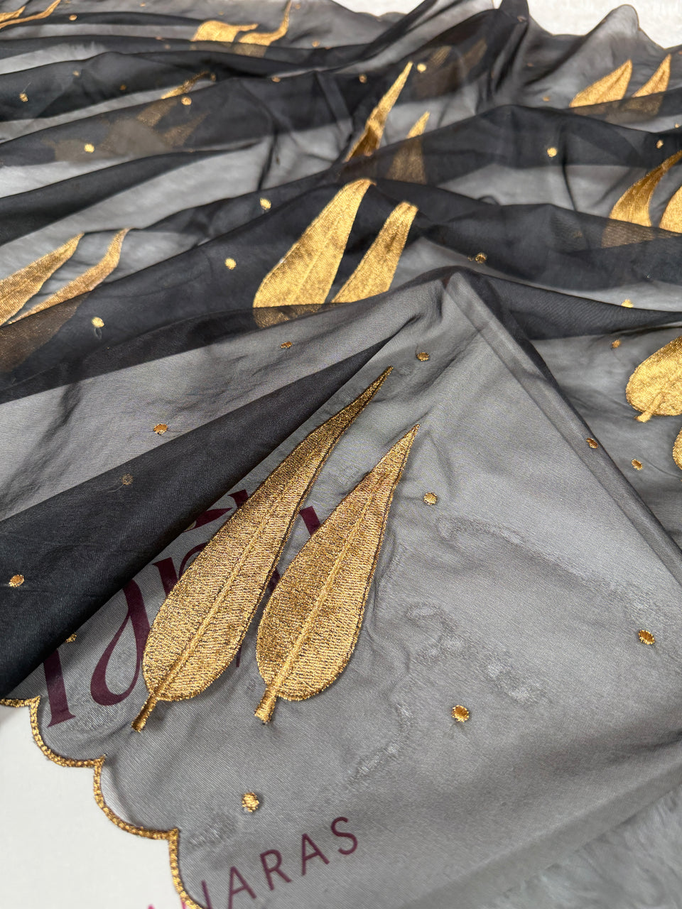 Siyah Black Sunehri Patti Zari Work Saree with Scalloped Border