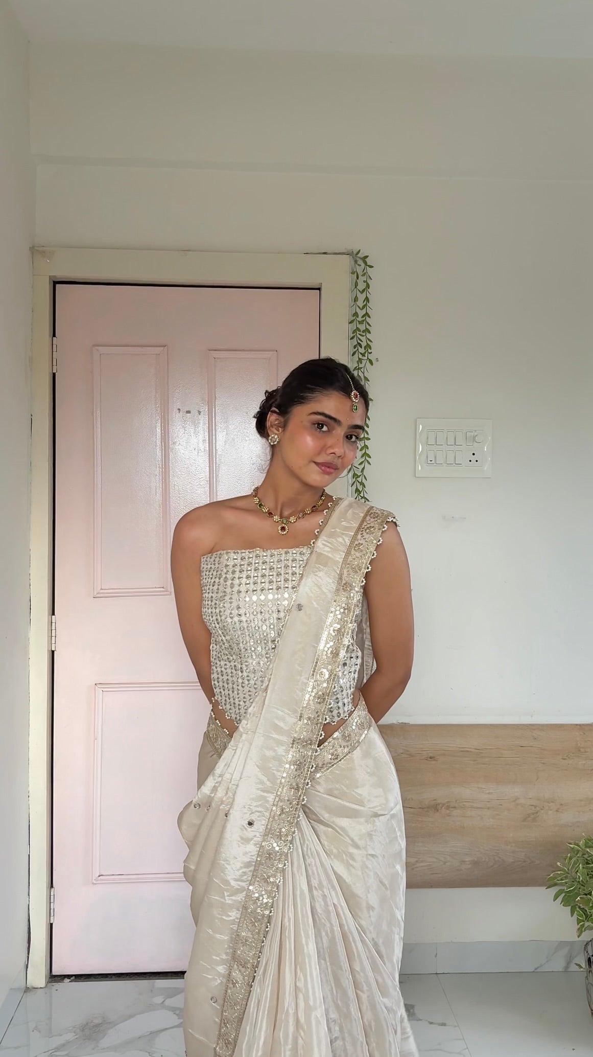 Ivory Abroo Shimmery Tissue Handwork Saree | Mirror Buti