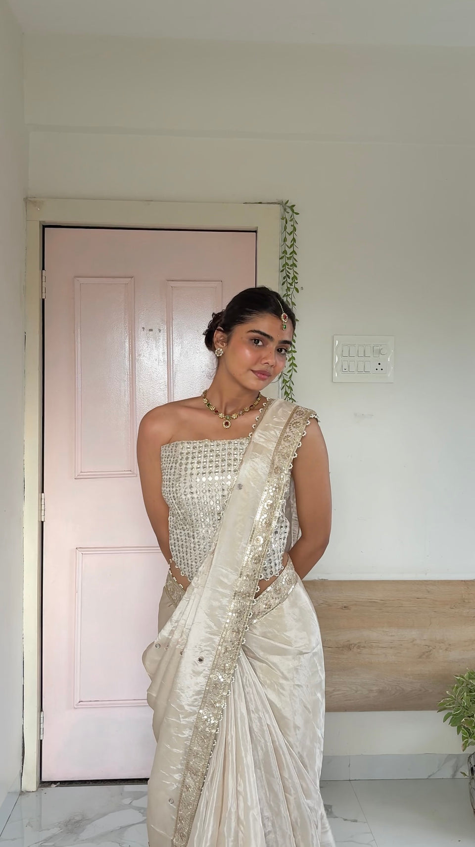 Ivory Abroo Shimmery Tissue Handwork Saree | Mirror Buti