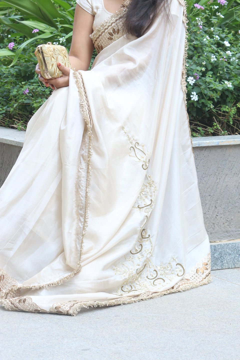 Shahnara-e-Taj Hand Zardozi Special Pallu Work Shimmery Tissue Silk Saree