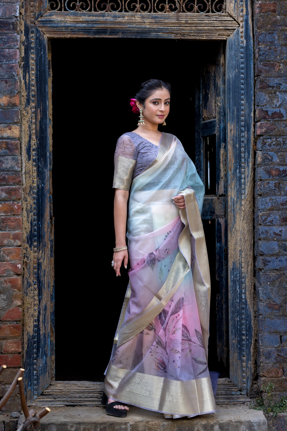 Earthy Neon Organza Silk Saree with Banarasi Zari Border | Full Leaf Pattern