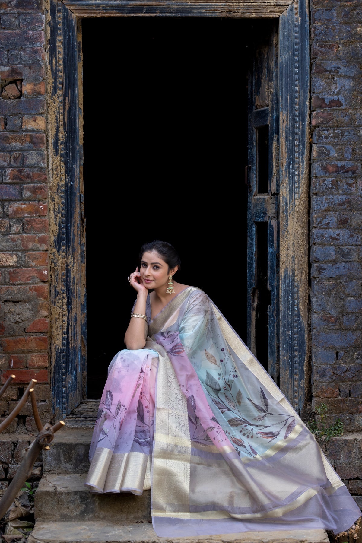 Earthy Neon Organza Silk Saree with Banarasi Zari Border | Full Leaf Pattern