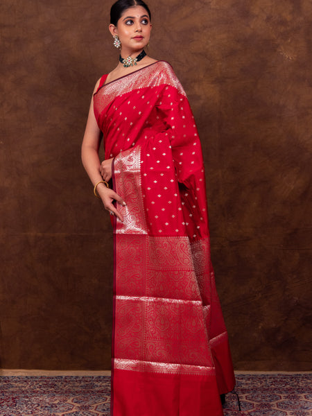Rose Red Gorgeous Banarasi Soft Silk Saree with Intricate Gold Zari Work