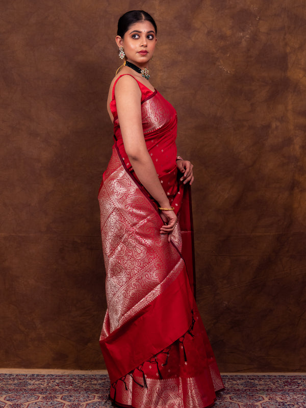 Rose Red Gorgeous Banarasi Soft Silk Saree with Intricate Gold Zari Work