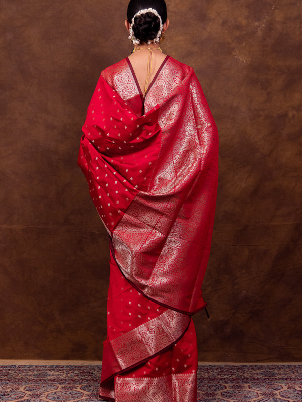 Rose Red Gorgeous Banarasi Soft Silk Saree with Intricate Gold Zari Work