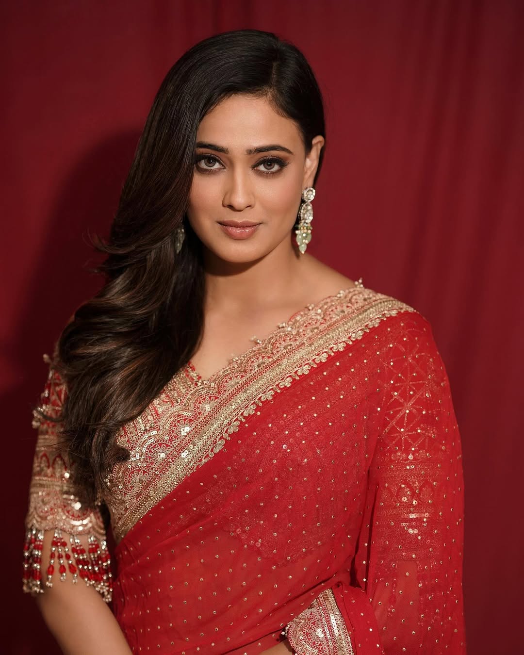 Shweta Tiwari Inspired Designer Georgette Saree With Embroidered Blouse Free Size